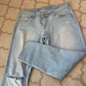 Light blue ripped jeans